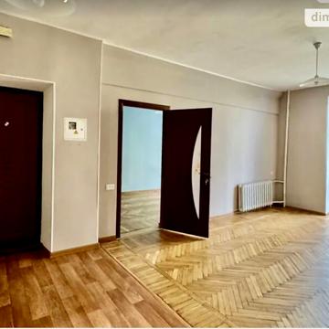 Продаж 4к Квартира вул. Робоча