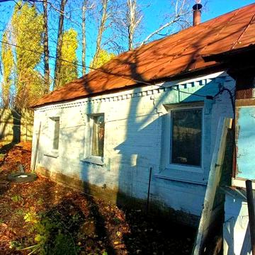 Продам жилий будинок та 30сот.землі в с.Бузова.Від Києва 20км.