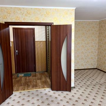 Лозовая Продам однокомнатную квартиру в центре города