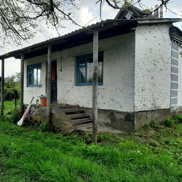 Продам будинок з  городом с.Тростянець Чернігівської області.