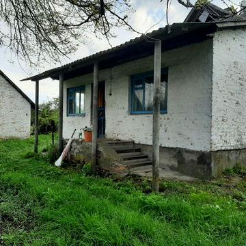 Продам будинок з  городом с.Тростянець Чернігівської області.