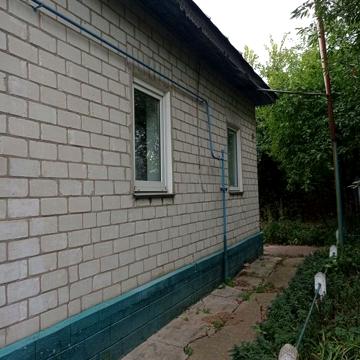 Кирпичный дом в 100км от КИЕВА.  Трасса Чернигов -Киев. Село Прогрес.