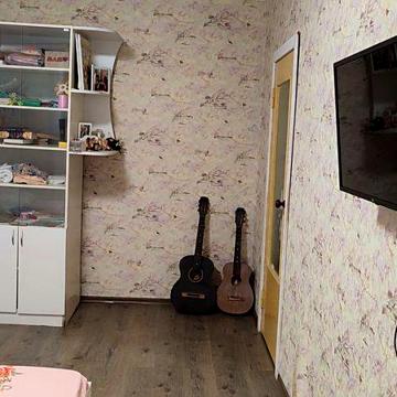 Продам 2 кімнатну на Тавріку, БЕЗ РІЕЛТОРСЬКИХ!