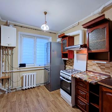 Петра Калнишевського просп. (Косіора), 35