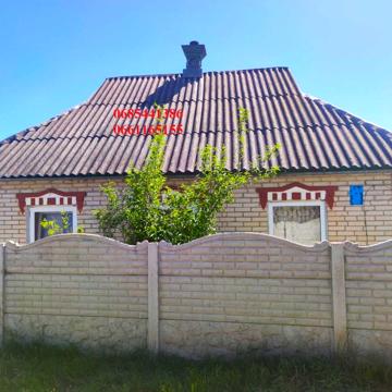 Продам житловий будинок в центрі с. Коротич в 10-ти км від м.Харків
