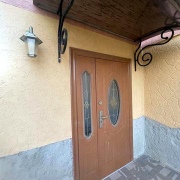 Продаж будинку