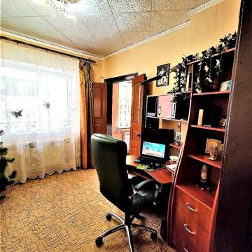 Продам дом в п. Коротич в 10 км. от метро Холодная Гора
