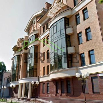 Пилипа Орлика вул. (Паризької Комуни), 24