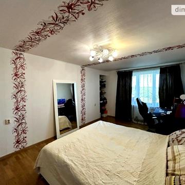 Продаж 3к Квартира Лесі Українки вулиця