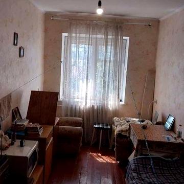 Продається 2 кімнатна квартира не кутова