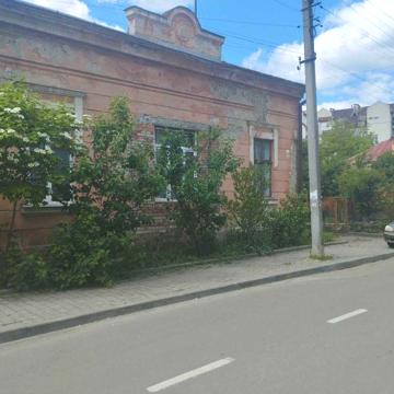 Продається частина будинку вул. Республіканська
