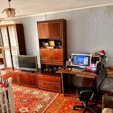 Продам  1-к квартиру, торг, СРОЧНО