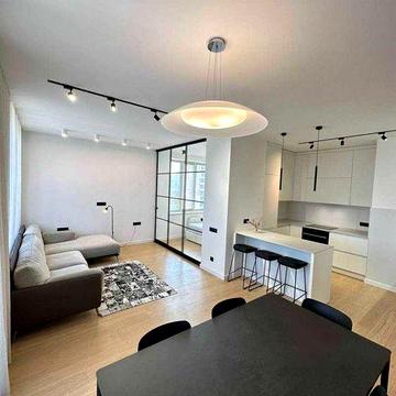 3-комнатная квартира с ремонтом, 100,8 кв.м. пр.Гагарина, пр.Шевченко ЖК Четыре сезона