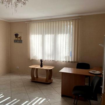 Продаж 2к.кв.під бізнес