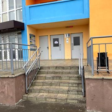 Квартира(офис) с ремонтом и офисной мебелью. 2 входа. Рядом ТРЦ Лавина ЖК la la land