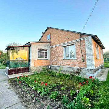 Продається будинок у с. Лецьки