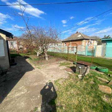 Продається будинок у місті Балаклія поблизу вокзалу.