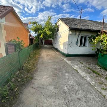 Продам будинок в смт Чемерівці