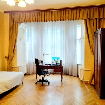 Олеся Гончара вул., 88б
