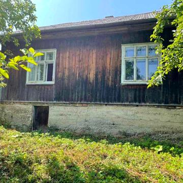 Продам деревяний будинок м.Самбір
