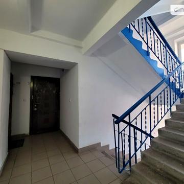 Продажа 3к квартира Євгена Коновальця вулиця