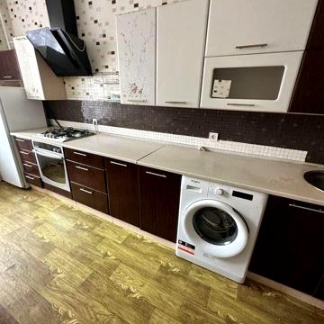 Здам 2 кімн. Квартиру, м-р Сосновий !