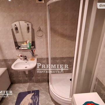 Продажа 2к квартира 1 Травня вулиця