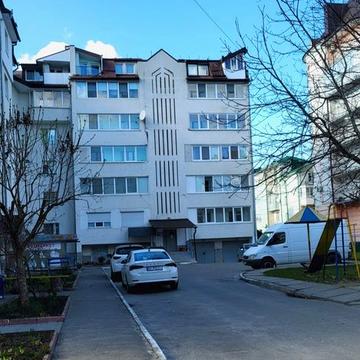 Продається 3кім квартира з видом на Став