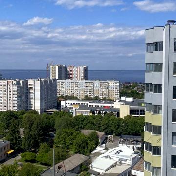 Продам видову 2кім.кв. в центрі міста
