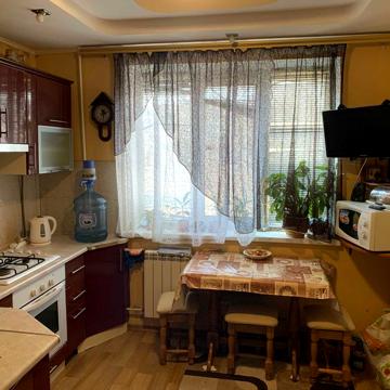 Продам 3-комнатную квартиру улучшенной планировки на 173 квартале