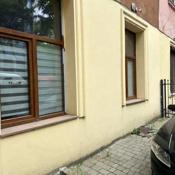 Продам 1 кім Франка,ближній центр