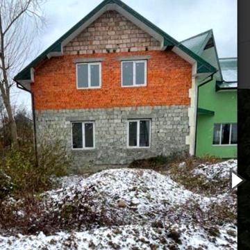 Будинок в оренду під комерцію.