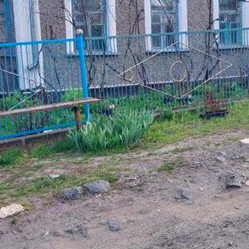 продам будинок.       .