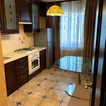 Продам 3-кімнатну квартиру з автономним опаленням