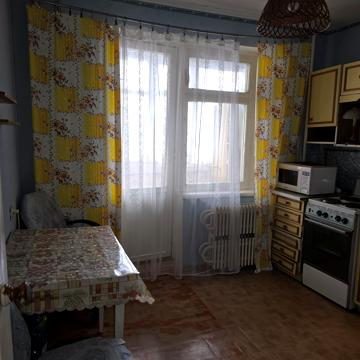 Сонячна вул. (Маршала Малиновського), 60