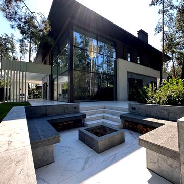 Готовий будинок | 520 кв.м. | 12,5 соток | с. Плюти