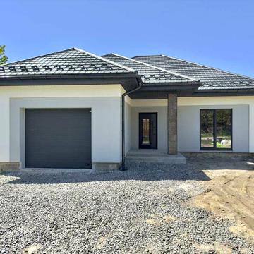 Одноповерховий будинок 120м²