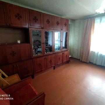 Продам 2к. на ул. Каруны! Левый берег