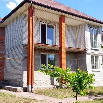 Продам  2-х эт. дом, Обуховка, (Кировское), 220 кв.м, ул. Днепровая