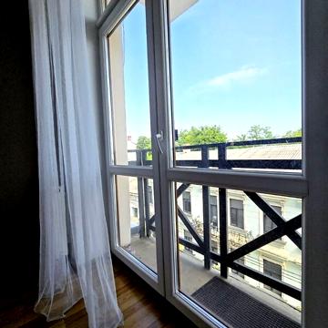 Довгострокова оренда 1к Квартира Богуна Івана вулиця