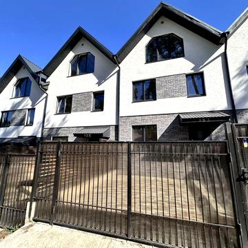 Триповерховий таунхаус в Бучі по ціні квартири! Єоселя! Сертифікат!