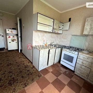 Продаж 3к Квартира Автозаводська вулиця