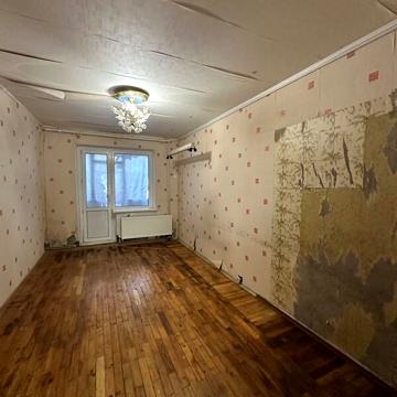 Продажа 4к квартира Металургів проспект