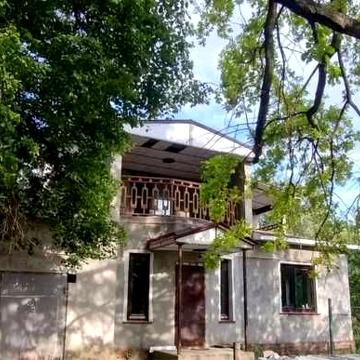 Продам приватний будинок по  вул Тероборони (р-н Подусівка)