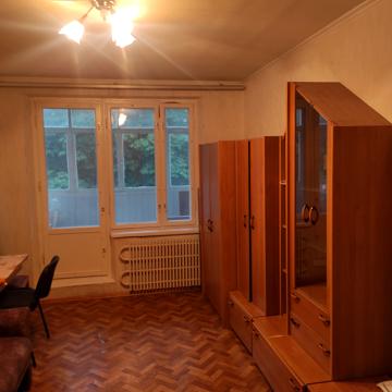 Науки просп. (), 21а