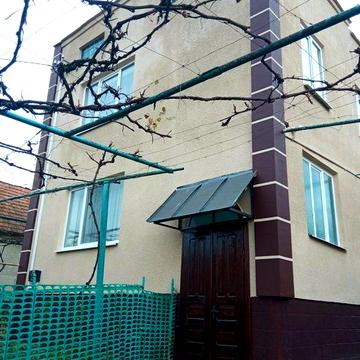 Продам 2х поверховий будинок