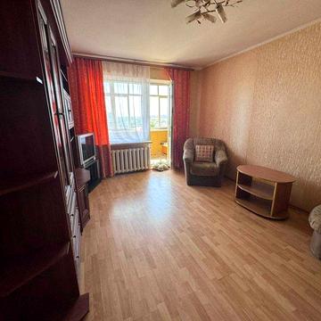 хороша і видова двох кімнатна квартира, без комісійних і торг хороший