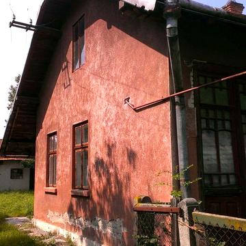 Будинок неподалік Коломиї.