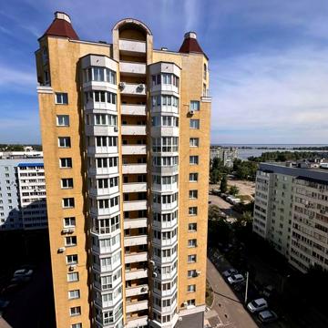 Однокімнатна квартира на Митниці з гарним видом