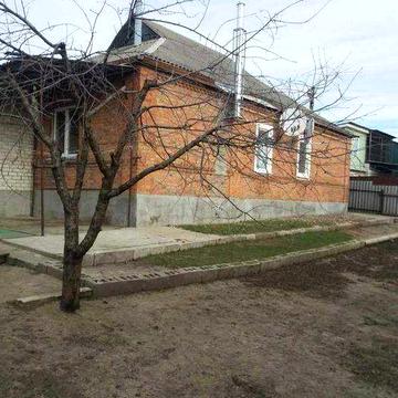 Продам.. в Мерефе добротный дом .